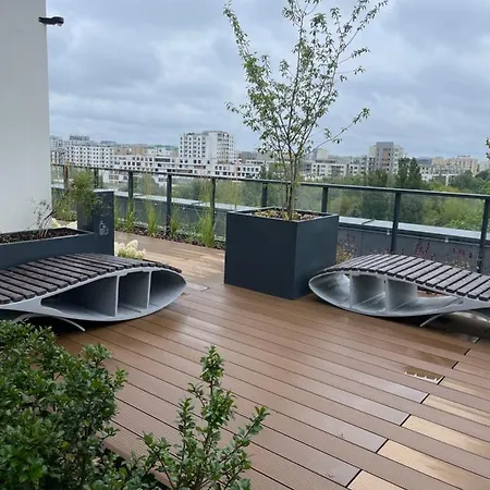 Airport アパート ワルシャワ